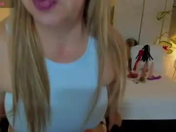 Gisela27  live sex cam