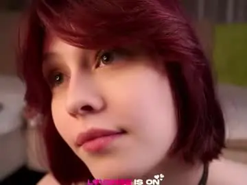 Krissyhei  live sex cam