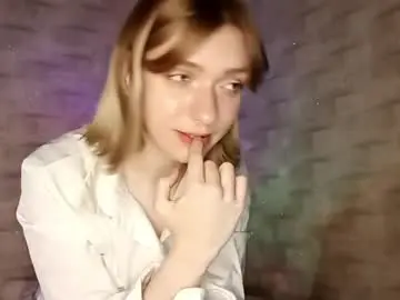 Luvmiracle  live sex cam