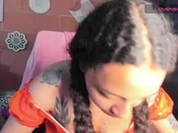 Mia_lovea  live sex cam