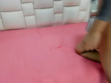 Naia_cox  live sex cam