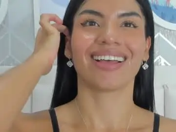 Naia_cox  live sex cam
