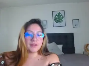 Samanthachop  live sex cam