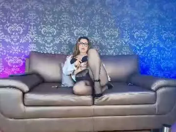 Samanthamilf__  live sex cam