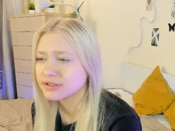 Satinpresence  live sex cam