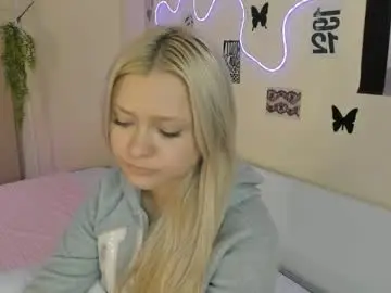 Satinpresence  live sex cam