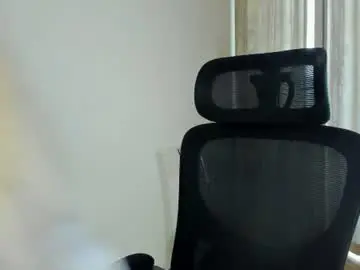 Satinpresence  live sex cam
