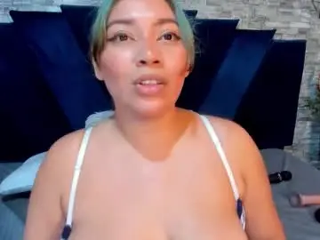 Sophia_brunett  live sex cam