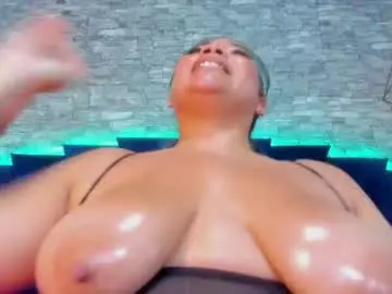 Sophia_brunett  live sex cam