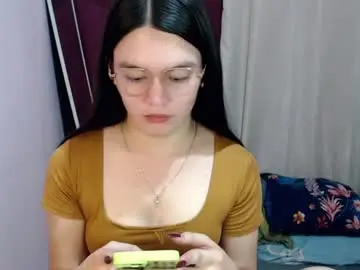 Urhottiest_katey  live sex cam