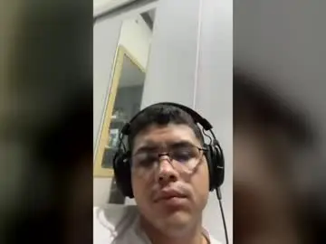 Wendells20  live sex cam