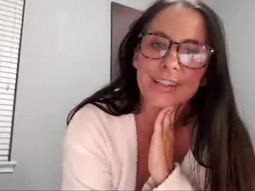 Curvymodelmilf  live sex cam