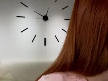 Eartharaybourn  live sex cam