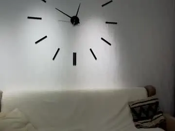 Eartharaybourn  live sex cam