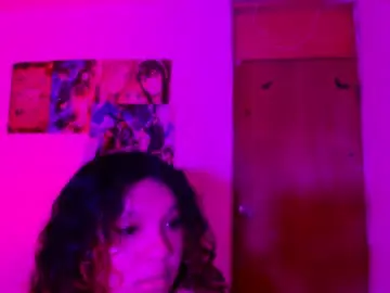 Emilly_coper18  live sex cam