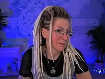 Fridatander  live sex cam