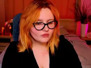 Katybriggs  live sex cam
