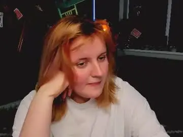 Katybriggs  live sex cam