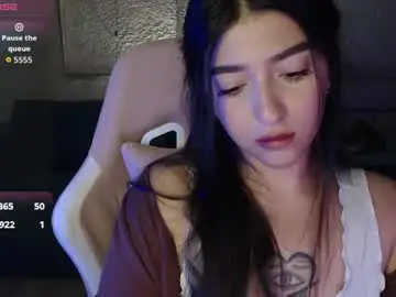Latina_mia  live sex cam
