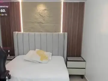 Leslysimpson  live sex cam