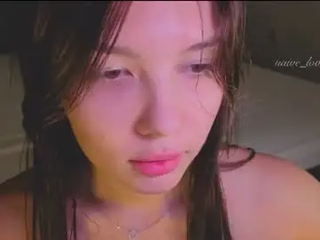 Naive_love  live sex cam