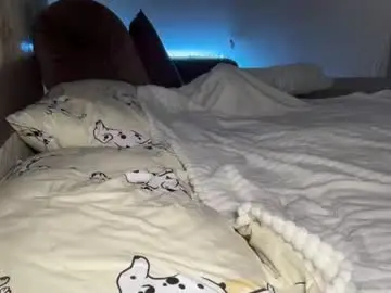 Naive_love  live sex cam