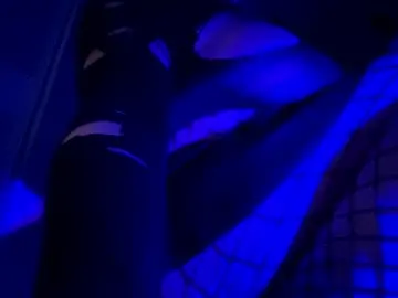 Pawgplug  live sex cam