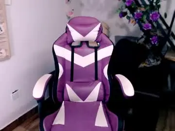 Samantha2girl  live sex cam