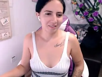 Samantha2girl  live sex cam