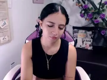 Samantha2girl  live sex cam