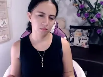 Samantha2girl  live sex cam
