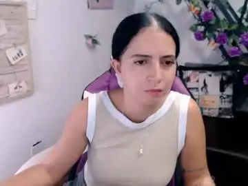 Samantha2girl  live sex cam