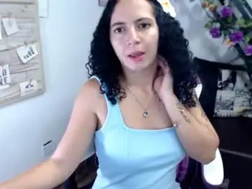 Samantha2girl  live sex cam