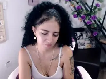 Samantha2girl  live sex cam
