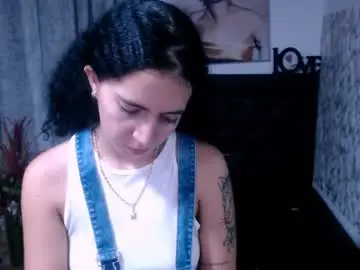 Samantha2girl  live sex cam