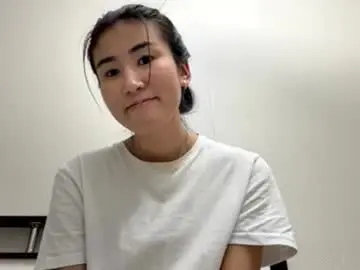 Elissakoebel  live sex cam