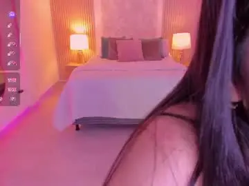 Emiilyy_parker_  live sex cam