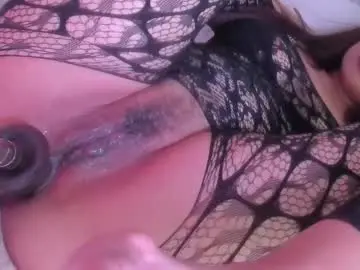 Halie728  live sex cam