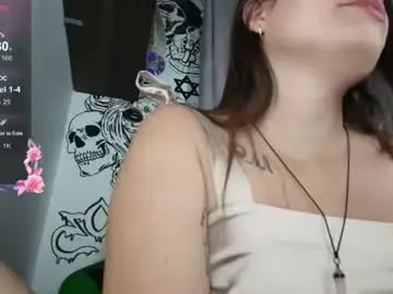 Imsophiefox1  live sex cam