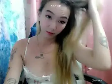 Kweenie1026  live sex cam