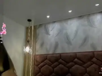 Mia_belle11  live sex cam