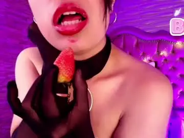 Roxanne_han  live sex cam