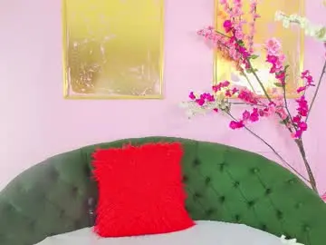 Scarlette04  live sex cam