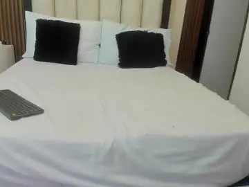Ashlee_cruvy  live sex cam