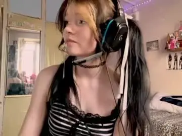 Bonitamadaras  live sex cam
