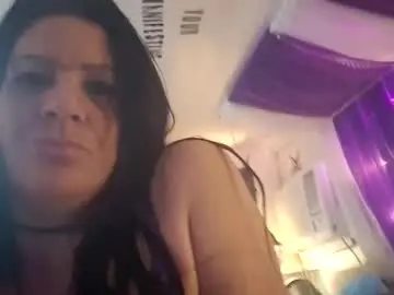 Giveittoome60390  live sex cam