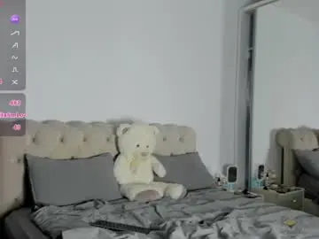 Innesbella  live sex cam