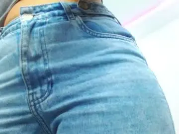 Isahenao02  live sex cam