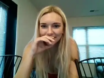 Josiexmae  live sex cam