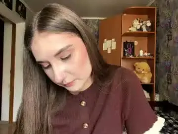 Kittynoskirty  live sex cam